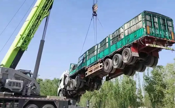 姜堰区道路脱困救援案例
